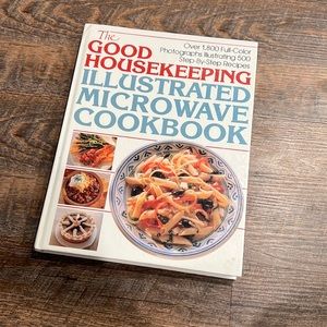 Vintage The Good Housekeeping Illustrated Microwave Cookbook